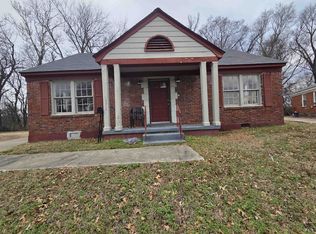 1372 N Lexington Cir, Memphis, TN 38107