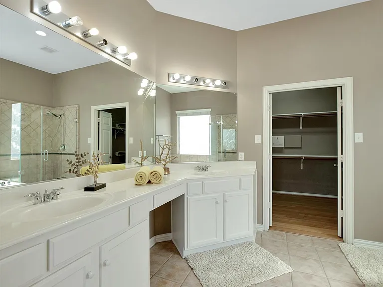 18011 Darling Point Ct — Photo 42