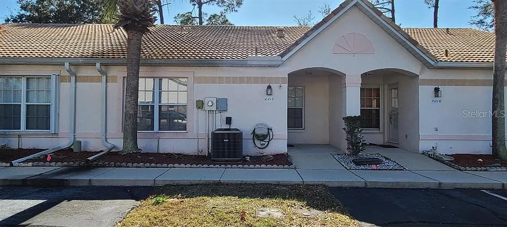 2 bed, 1202 sqft, $1,750 — Photo 1