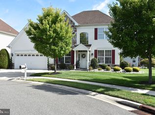 904 Sweet Briar Cir, Deptford, NJ 08096