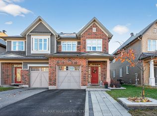 332 Gracewood Cres, Ottawa, ON K1T 0J7