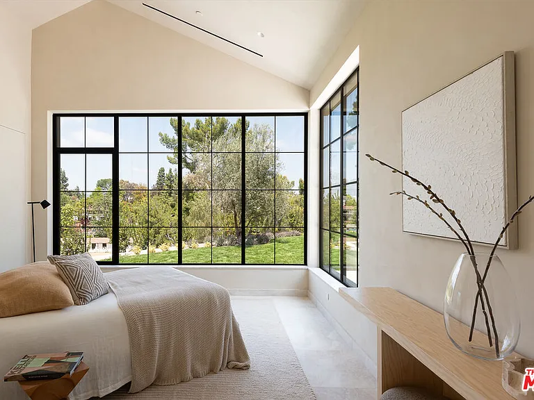 24172 Lupin Hill Rd — Photo 44