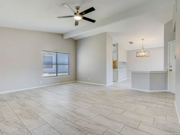 9567 Autumn Shade, San Antonio, TX 78254