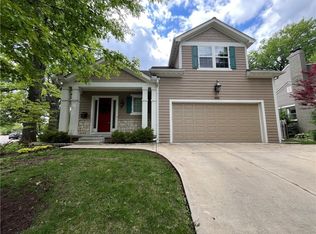 5348 Chadwick Rd, Fairway, KS 66205