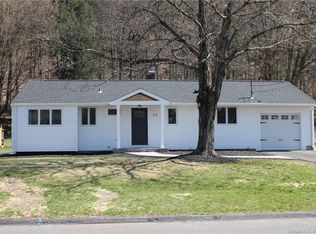 42 Hayes Rd, Tariffville, CT 06081