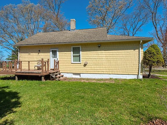 4th image of 82 Braley Rd