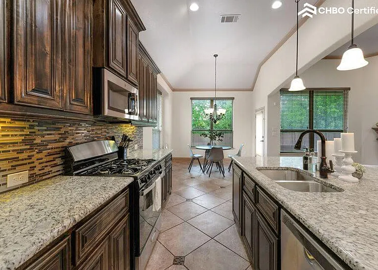 505 Silver Trl — Photo 12
