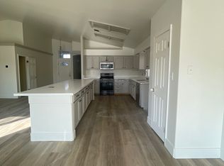 3713 White Sands Dr, Bakersfield, CA 93313