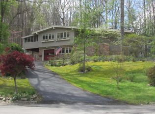 112 Barrington Dr, Oak Ridge, TN 37830