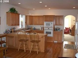 17704 NE 27th St, Vancouver, WA 98684