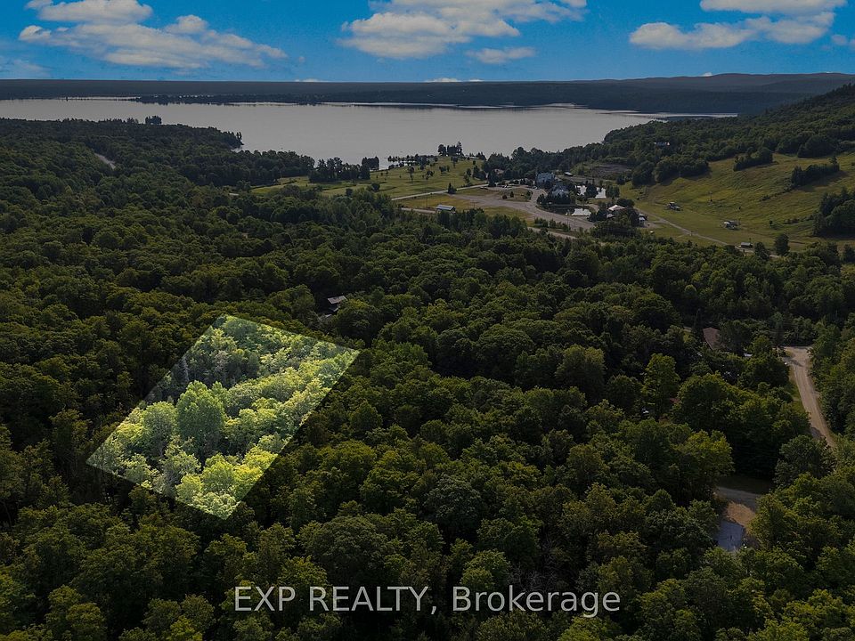 1st image of 3 Crestview Dr