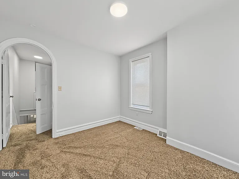 2023 N Gratz St — Photo 20