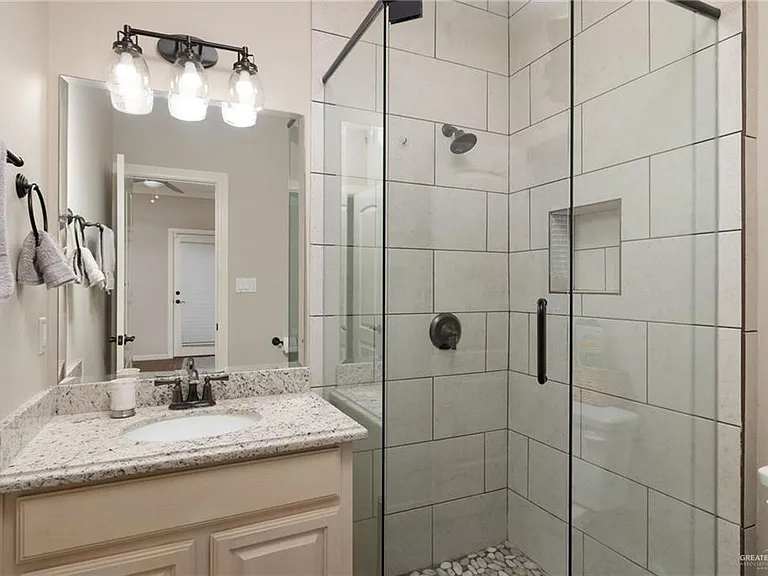 14220 Amistad Cir — Photo 18