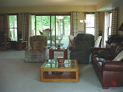 5th image of 8454 Scarsdale Dr E