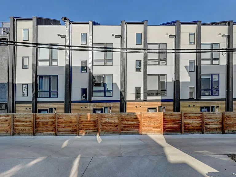 3530 W Conejos Pl — Photo 18