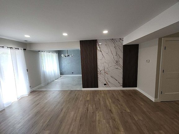 2nd image of 3758 Merrimac Ln W