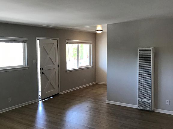 4th image of 30 Central Dr APT 10