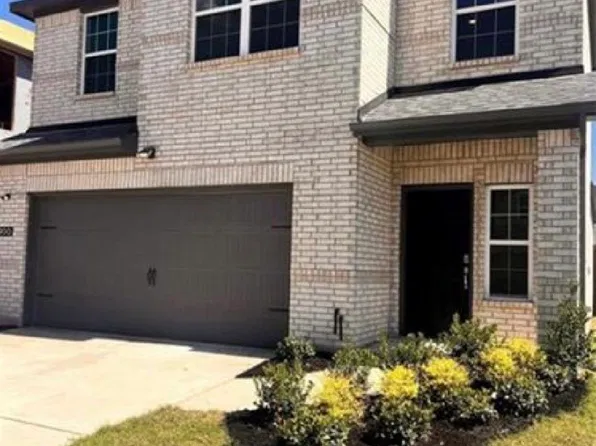 900 Portina Dr, Anna, TX 75409