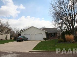 418 S Maple Ave, Minier, IL 61759
