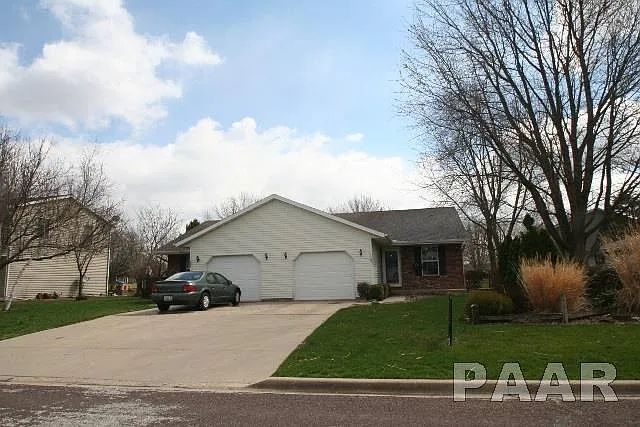 418 S Maple Ave photo 1