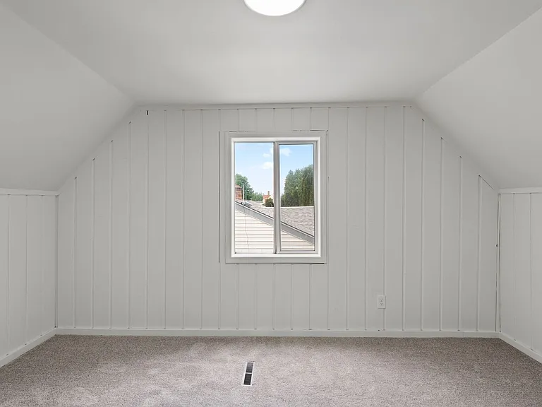 2521 W Sanson Ave — Photo 22