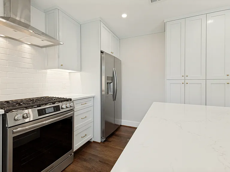 6536 Patrick Dr — Photo 9