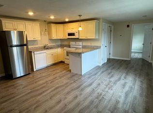 31 Caroline St UNIT 17, Worcester, MA 01604