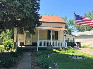 421 1st St E, Carpio, ND 58725