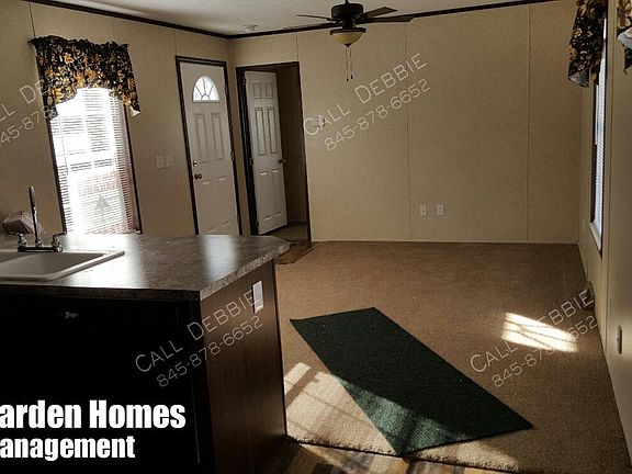 Old pic - living room is hardwood now