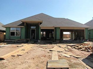 10912 SW 32nd Ter, Yukon, OK 73099