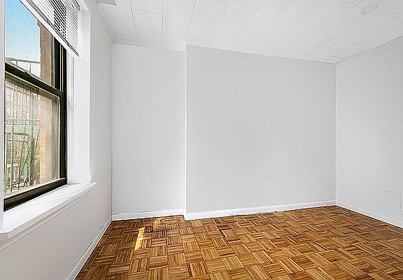 5th image of 231 Lafayette St APT 2