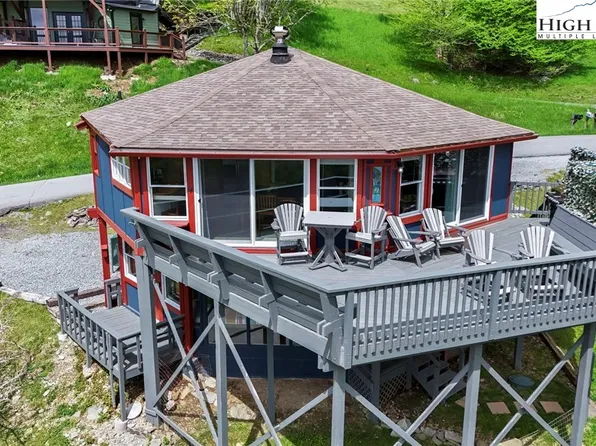 104 Longview Court, Seven Devils, NC 28604