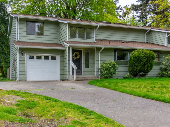 1282 NW Lanyard Loop #2, Oak Harbor, WA 98277