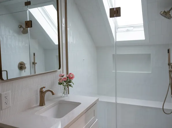 444 Selby Blvd N, Columbus, OH 43085