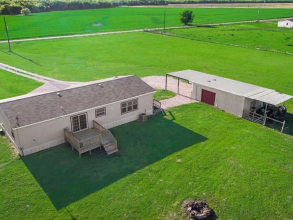 3rd image of 1705 County Road 2140