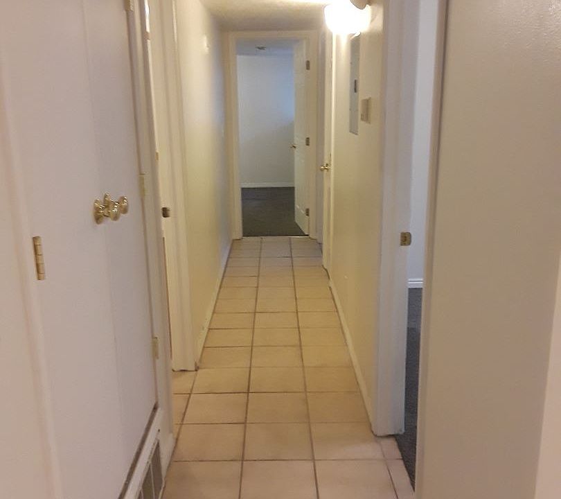 1st image of 1426 N 1300 W #63