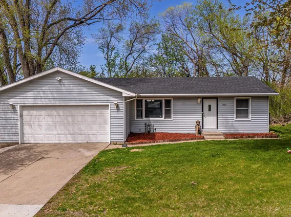 1529 Hudson Rd, Saint Paul, MN 55106