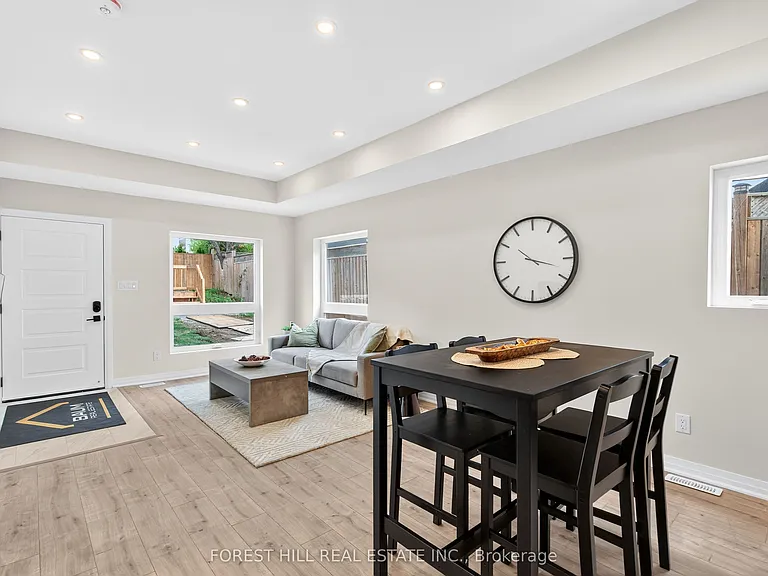 12 Smallwood Dr #B — Photo 5