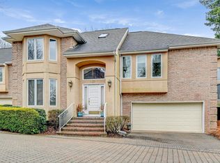 20 Spyglass Hill Ct #342, Holmdel, NJ 07733