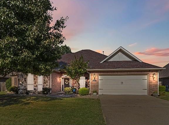 2nd image of 4518 W Blue Ray Cir