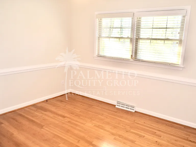 102 Forestdale Dr — Photo 9