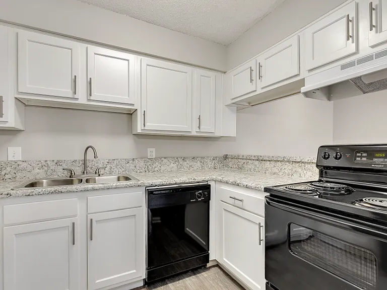 Volare Apartments - $99 MOVE IN SPECIAL!! — Photo 11