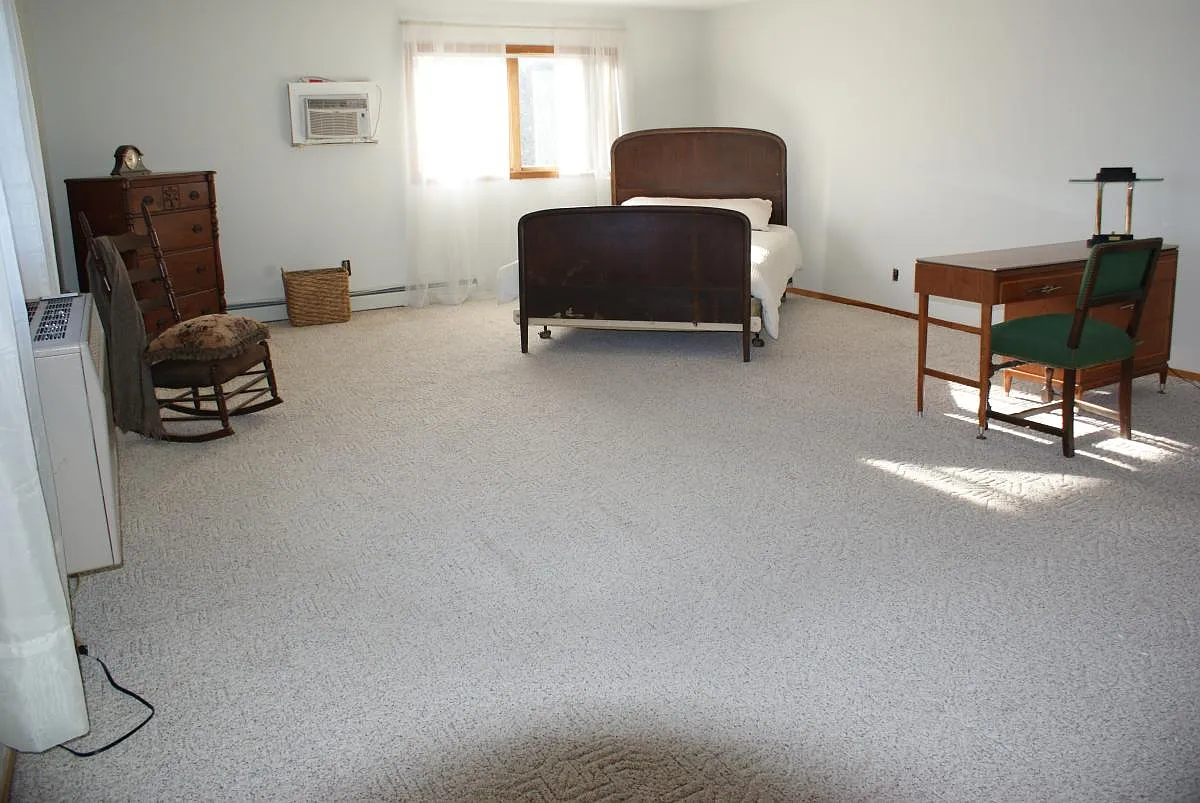 1 bed, 900 sqft, $1,400 — Photo 1