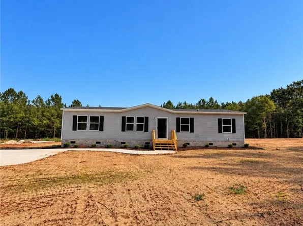 1415 Slaton Rd, Townville, SC 29689