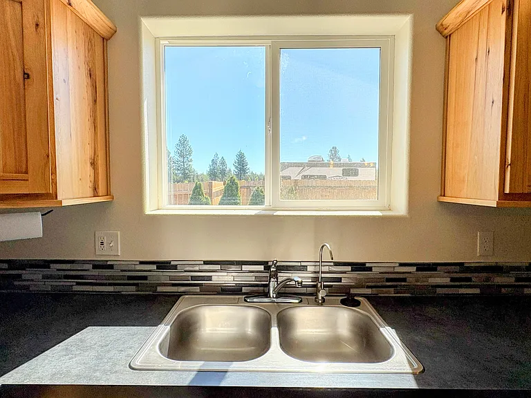 51726 Putney Ln — Photo 10