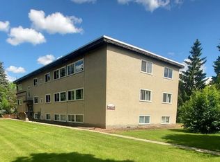 6928 101st Ave NW, Edmonton, AB T6A0H7