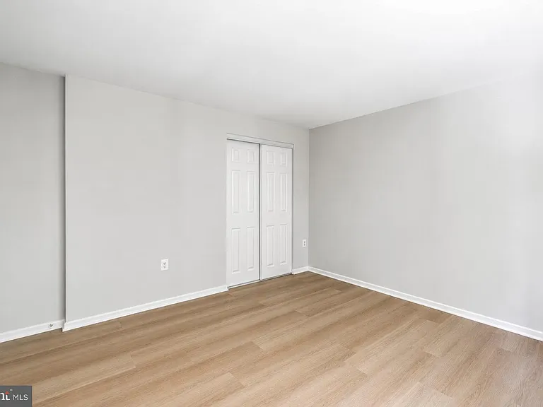 14435 Pebble Hill Ln S — Photo 27