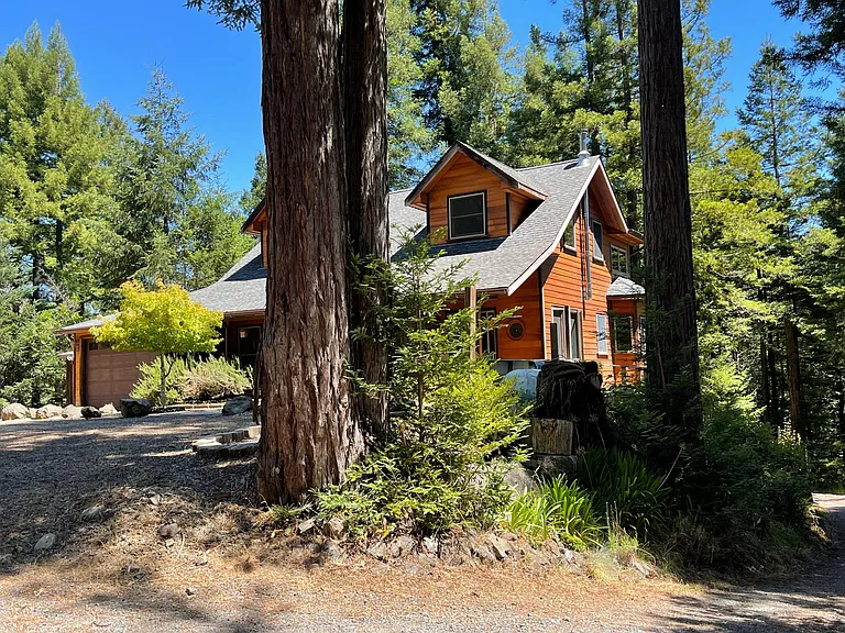 Cazadero Hwy — Photo 5