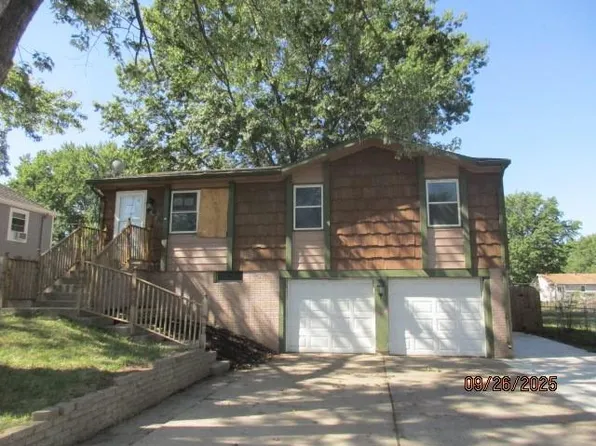 658 N Mohican Dr, Independence, MO 64056