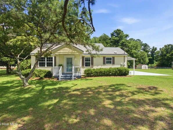 10387 Nc 306 S, Arapahoe, NC 28510
